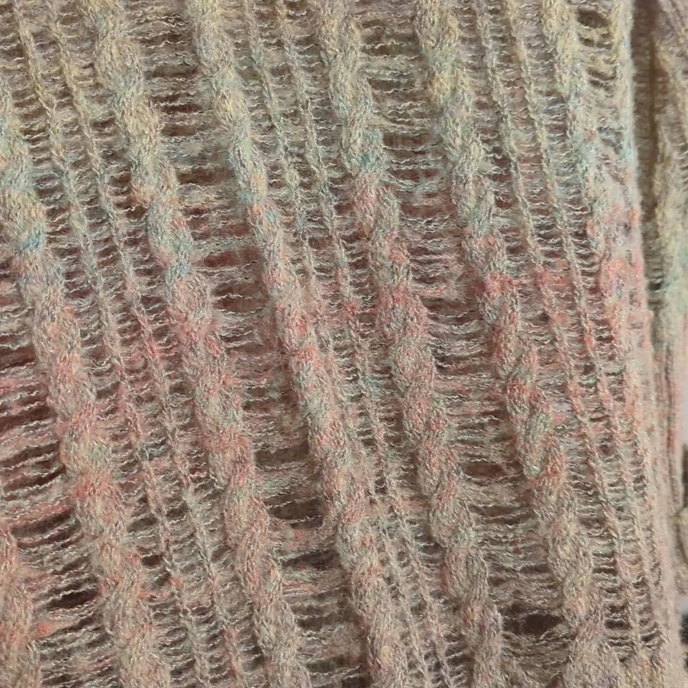 DKNY distressed sweater - Picture 4 of 6